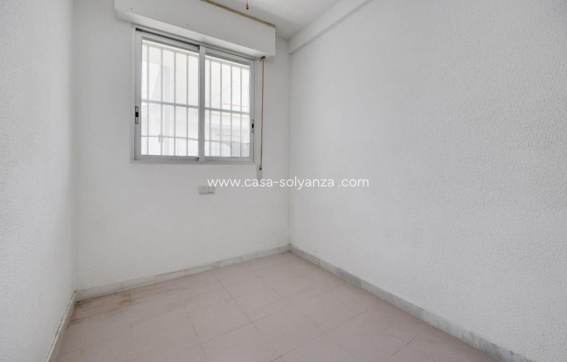 Reventa - Apartamento / piso - Torrevieja - La Mata