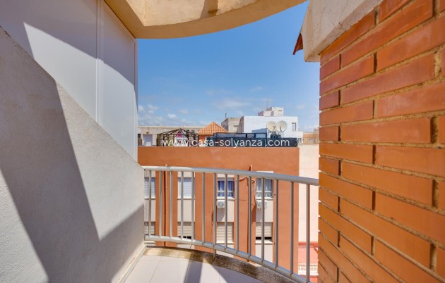 Reventa - Apartamento / piso - Torrevieja - La Mata