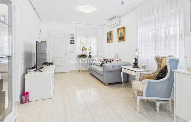 Reventa - Villa - Pinar de Campoverde - Inland