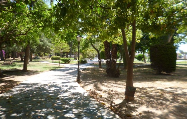 Reventa - Apartamento / piso - Villamartin - Costa Blanca