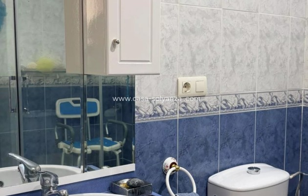 Reventa - Apartamento / piso - Villamartin - Costa Blanca