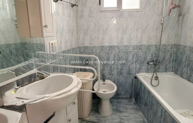 Reventa - Apartamento / piso - Villamartin - Costa Blanca