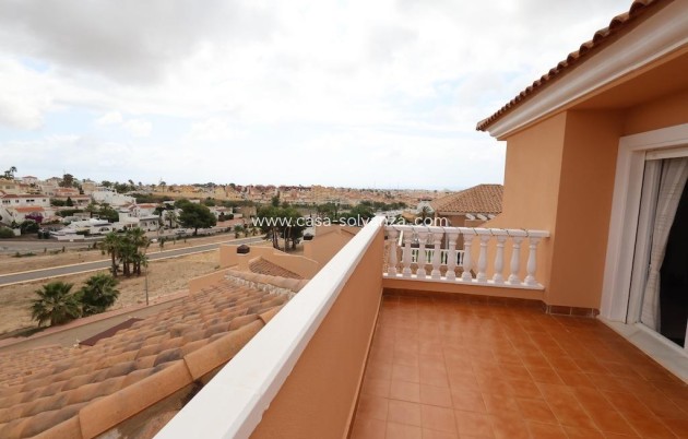 Reventa - Villa - San Miguel de Salinas - Inland