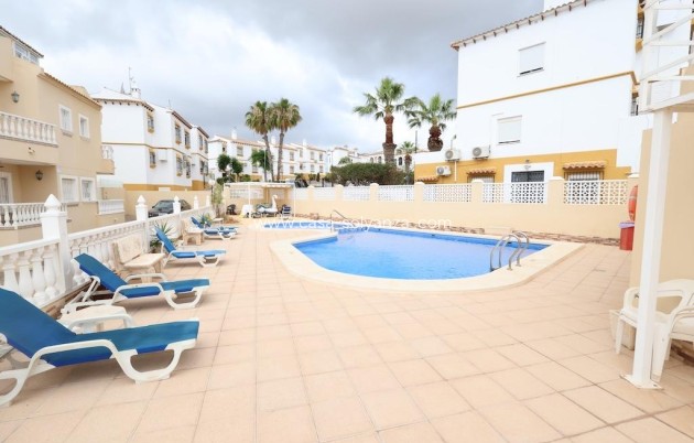 Reventa - Villa - San Miguel de Salinas - Inland