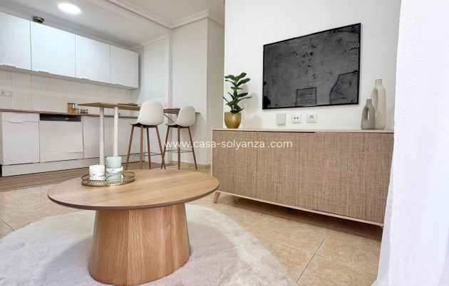 Herverkoop - Flat - Torrevieja - Playa de los Locos