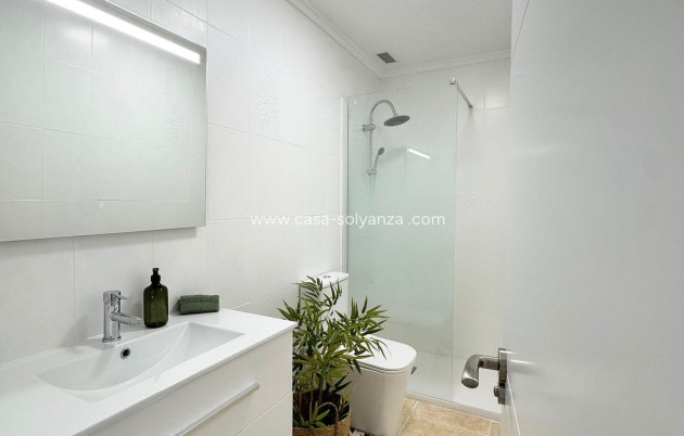 Herverkoop - Flat - Torrevieja - Playa de los Locos