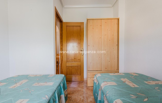Resale - Apartment / flat - Torrevieja - Playa del Acequión