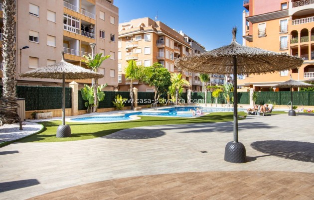 Herverkoop - Appartement / flat - Torrevieja - Los Frutales