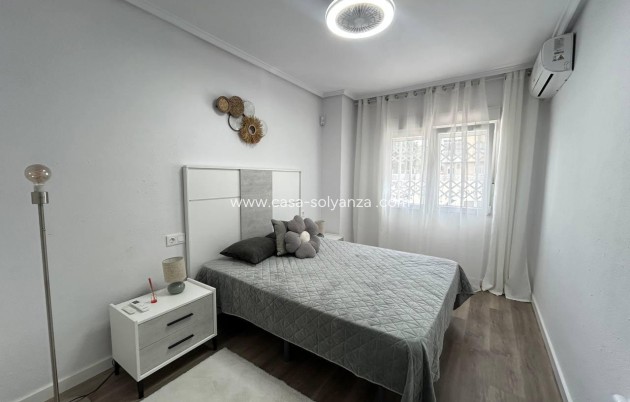 Herverkoop - Appartement / flat - Torrevieja - Playa de los Locos