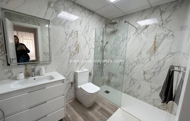 Herverkoop - Appartement / flat - Torrevieja - Playa de los Locos