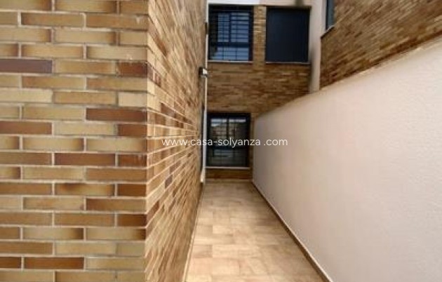Resale - Villa - Roldan - Inland