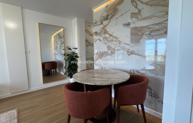 Resale - Apartment / flat - Torrevieja - Punta Prima