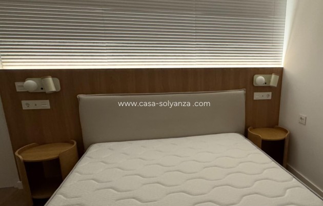 Resale - Apartment / flat - Torrevieja - Punta Prima