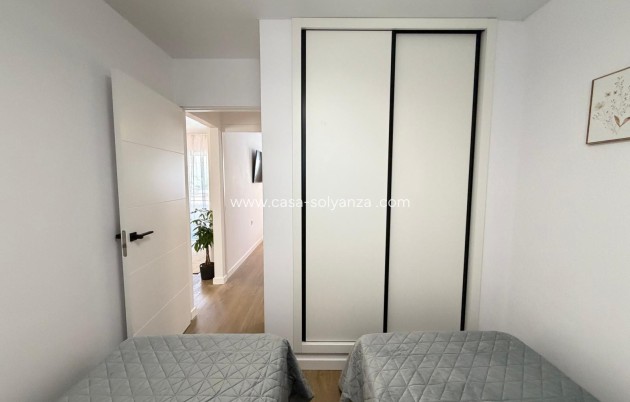 Revente - Appartement - Torrevieja - Nueva Torrevieja