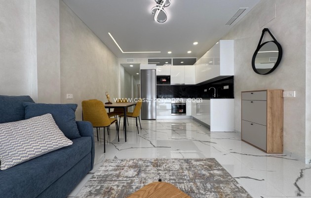 Resale - Apartment / flat - Torrevieja - Estacion Autobuses