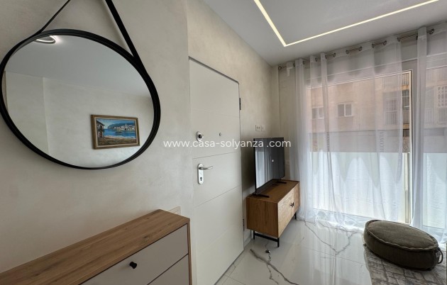 Resale - Apartment / flat - Torrevieja - Estacion Autobuses