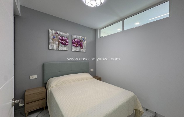 Resale - Apartment / flat - Torrevieja - Estacion Autobuses