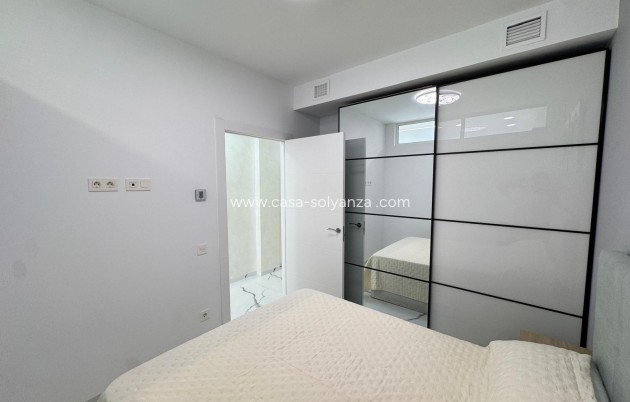 Resale - Apartment / flat - Torrevieja - Estacion Autobuses