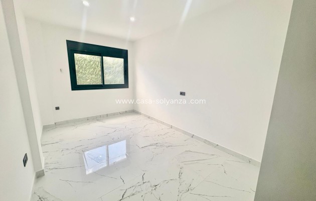 Herverkoop - Villa - Orihuela Costa