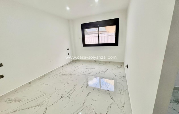 Herverkoop - Villa - Orihuela Costa