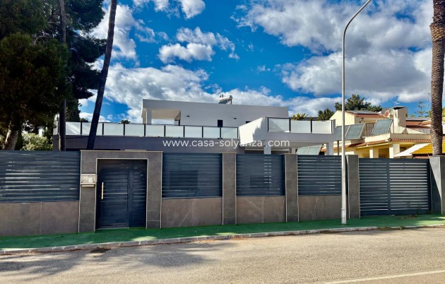 Herverkoop - Villa - Orihuela Costa