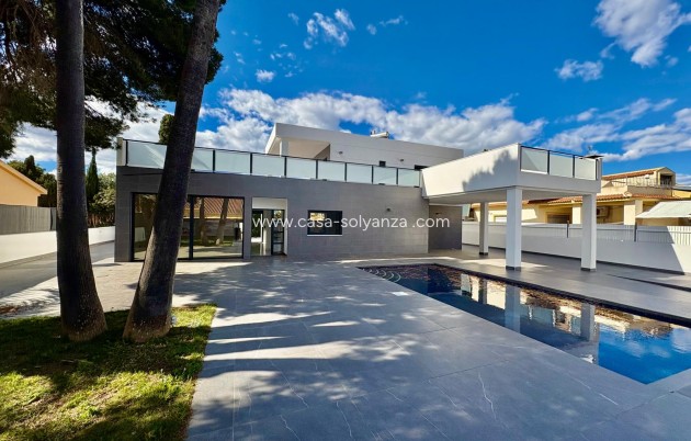 Herverkoop - Villa - Orihuela Costa