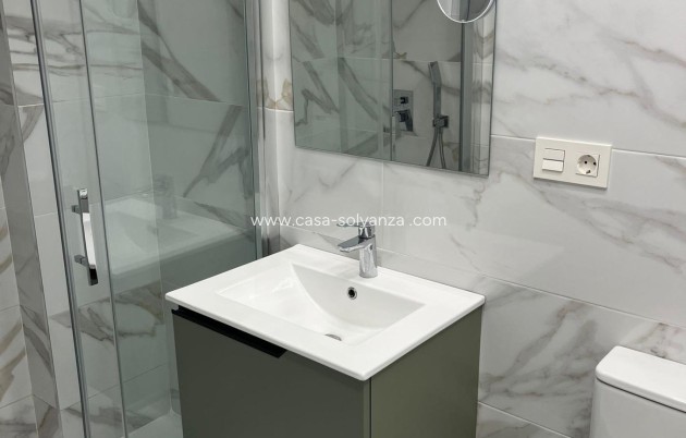 Resale - Apartment / flat - Torrevieja - Center
