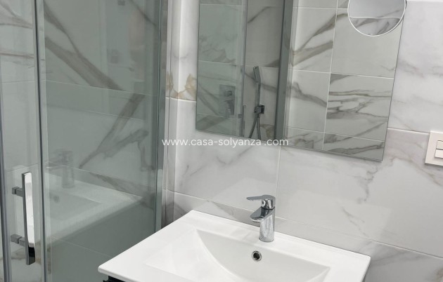 Resale - Apartment / flat - Torrevieja - Center