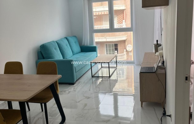 Resale - Apartment / flat - Torrevieja - Center