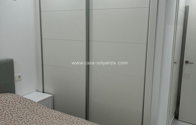 Resale - Apartment / flat - Torrevieja - Center