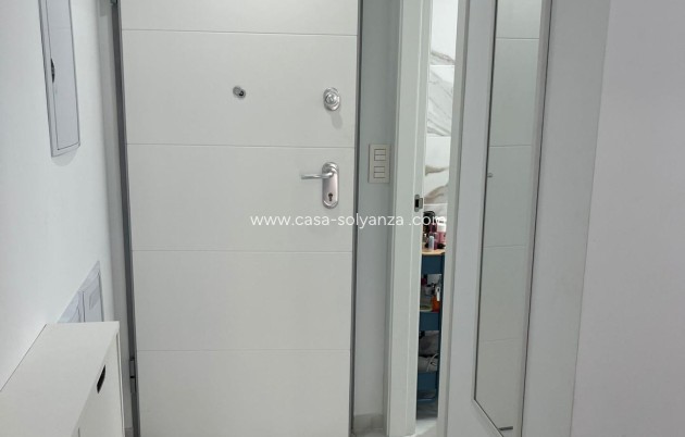 Resale - Apartment / flat - Torrevieja - Center