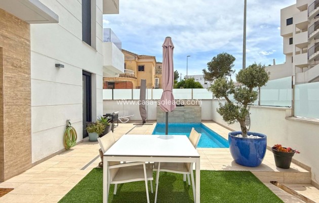 Revente - Villa - Orihuela Costa - Villamartín