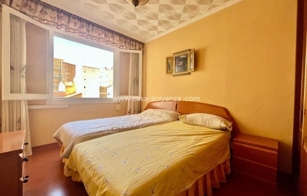 Reventa - Apartamento / piso - Torrevieja - Center