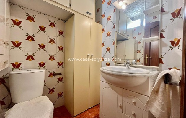 Reventa - Apartamento / piso - Torrevieja - Center