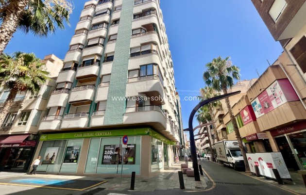 Reventa - Apartamento / piso - Torrevieja - Center