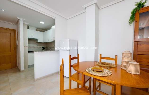 Reventa - Apartamento / piso - Torrevieja - Center
