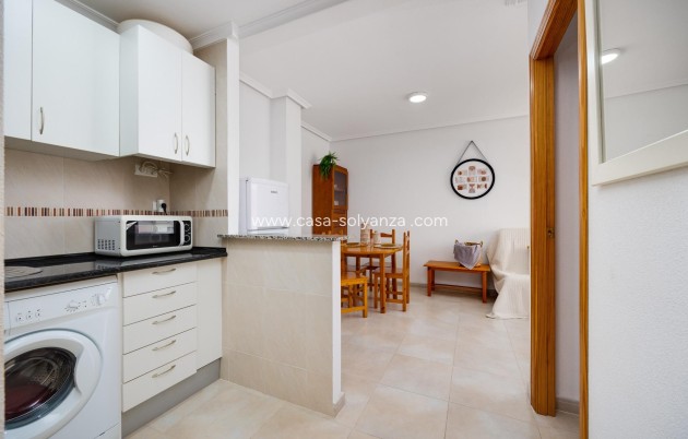 Reventa - Apartamento / piso - Torrevieja - Center