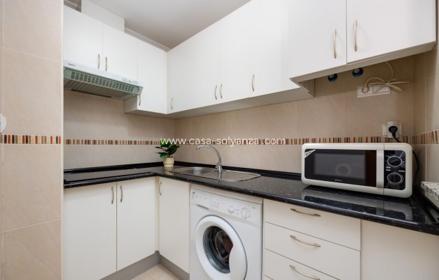 Reventa - Apartamento / piso - Torrevieja - Center