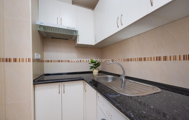 Reventa - Apartamento / piso - Torrevieja - Center