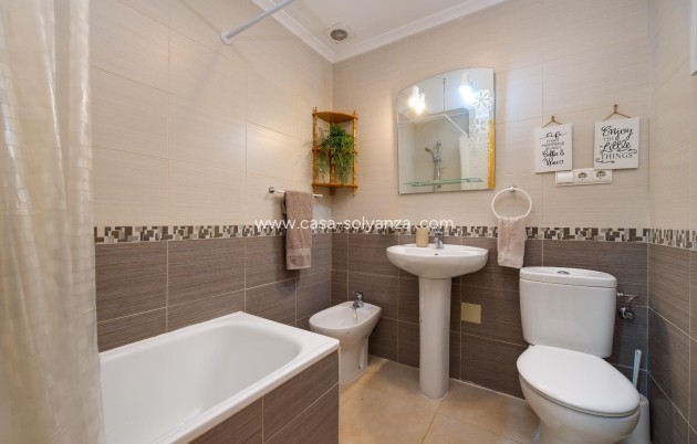 Reventa - Apartamento / piso - Torrevieja - Center