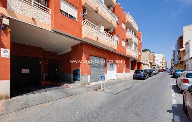 Reventa - Apartamento / piso - Torrevieja - Center