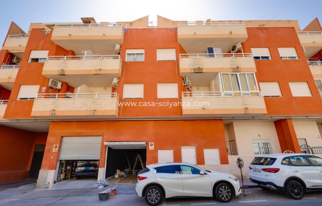 Reventa - Apartamento / piso - Torrevieja - Center
