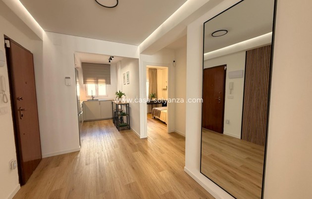Herverkoop - Appartement / flat - Torrevieja - Curva Del Palangre