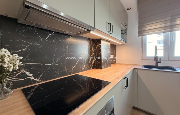 Herverkoop - Appartement / flat - Torrevieja - Curva Del Palangre