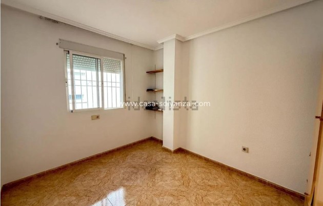 Herverkoop - Appartement / flat - Torrevieja - El Molino