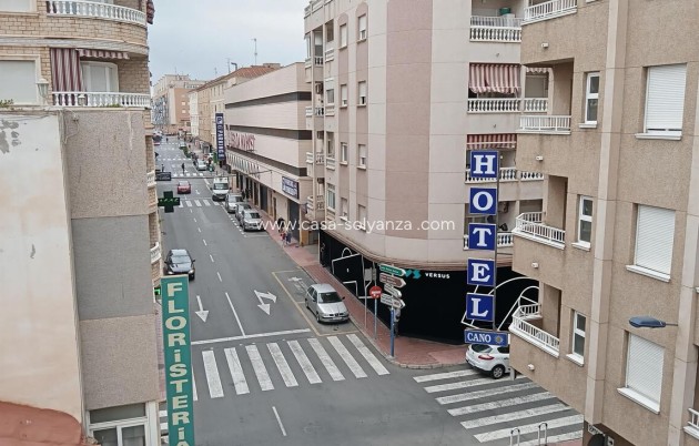 Resale - Apartment / flat - Torrevieja - Center