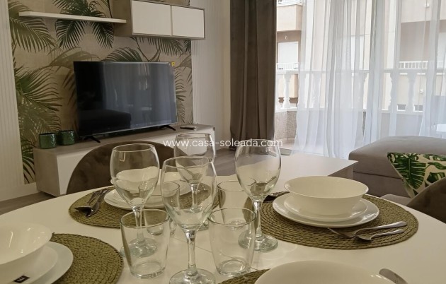 Resale - Apartment / flat - Torrevieja - Center