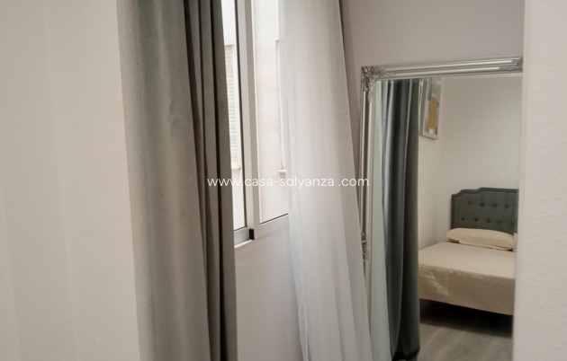 Resale - Apartment / flat - Torrevieja - Center