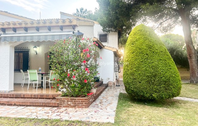 Herverkoop - Semi-Detached Villa - Orihuela Costa - Punta Prima