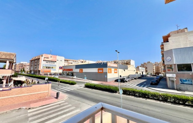 Herverkoop - Bungalow - Torrevieja - Center